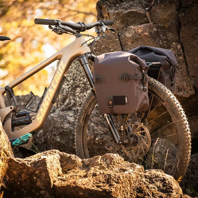 Old Man Mountain Ponderosa Panniers-1