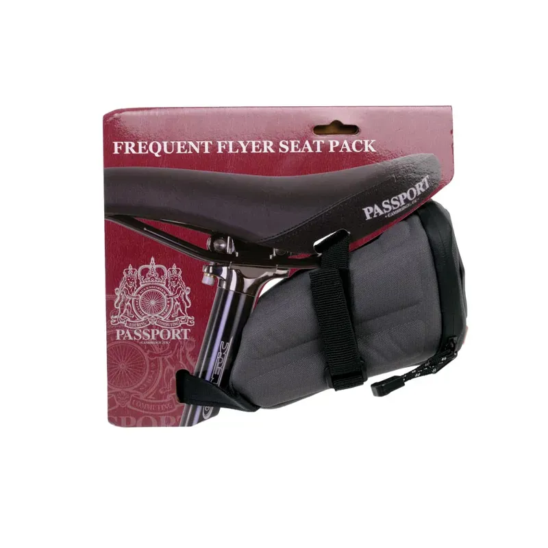Passport Frequent Flyer Seat Pack in Grey/Black