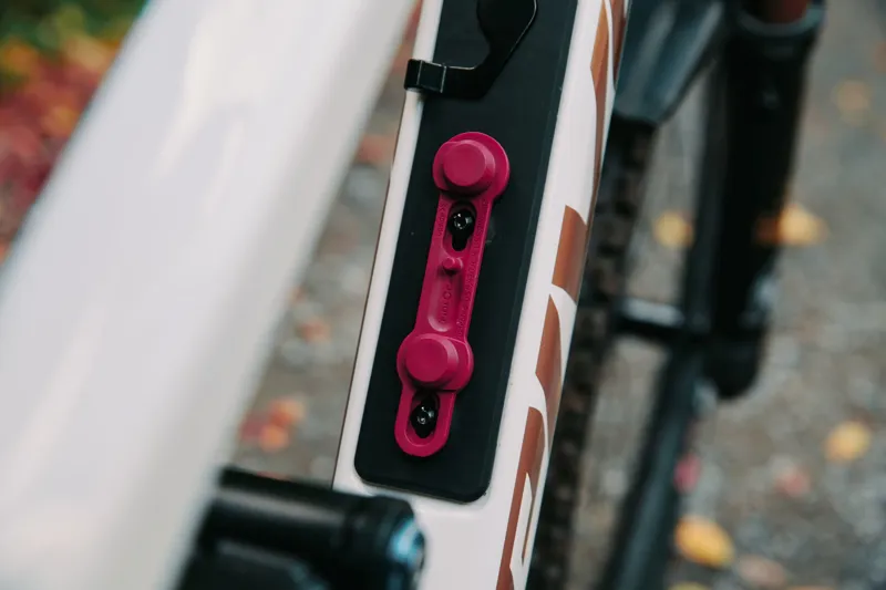 Fidlock TWIST Bike Base in Dark Red-2