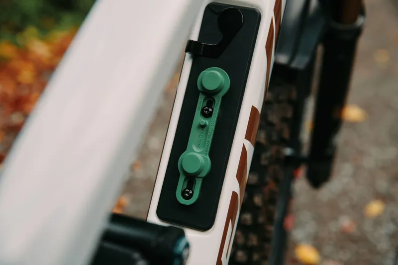 Fidlock TWIST Bike Base in Green-2