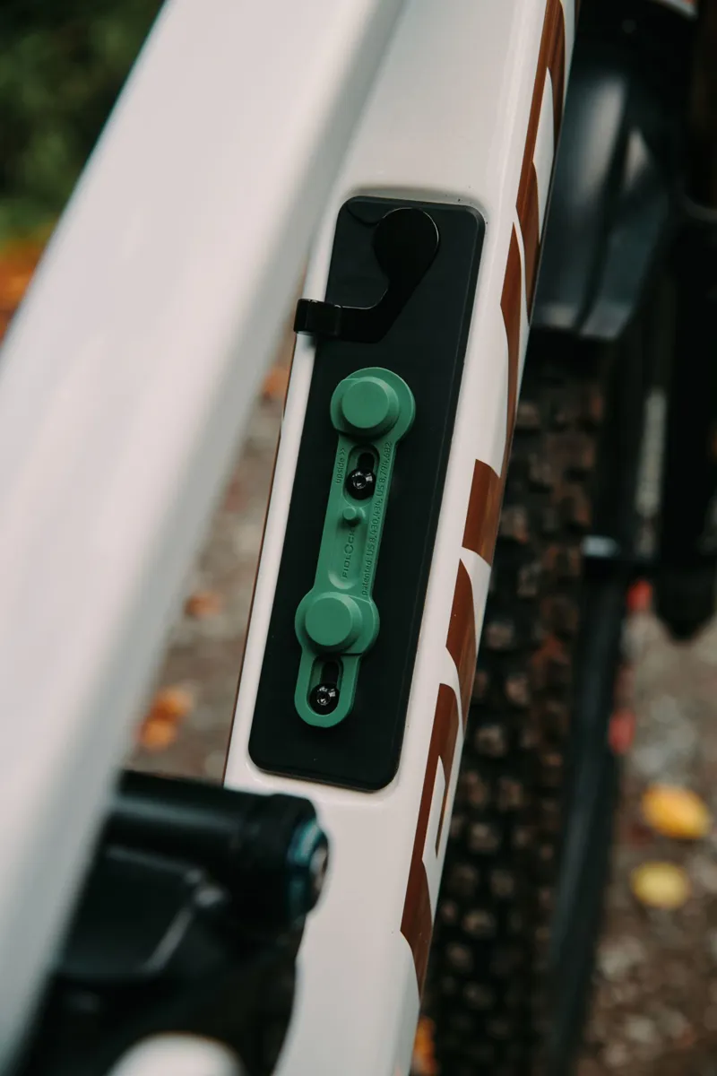 Fidlock TWIST Bike Base in Green-1