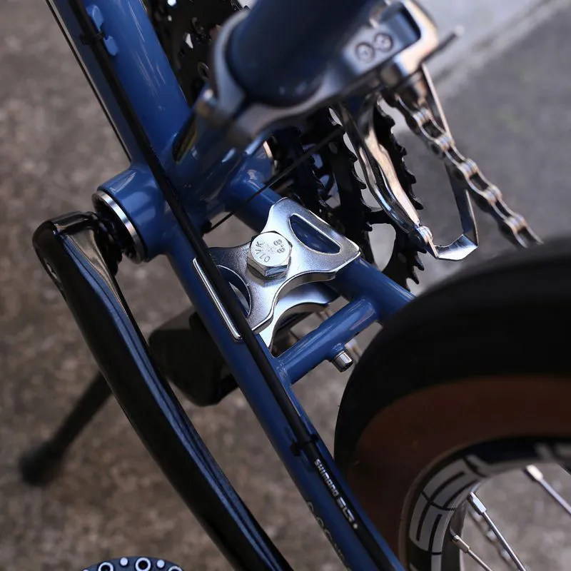 LHT Kickstand Plate Black-1