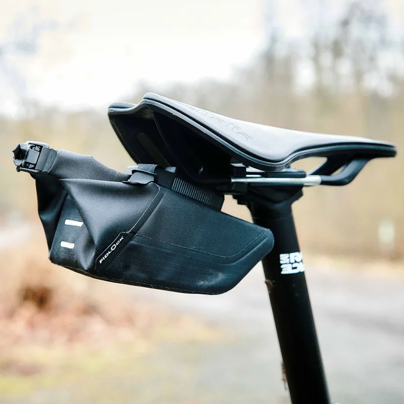 Fidlock PINCLIP Saddle Bag S + Saddle Base-1