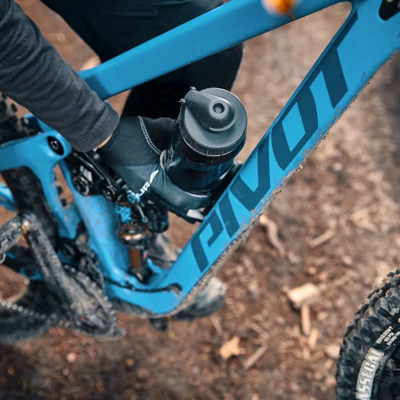 Fidlock TWIST 800 Bottle + Bike Base in Black-2