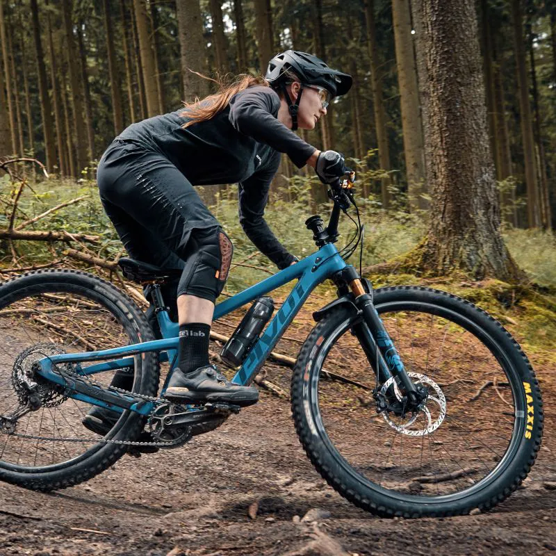 Fidlock TWIST 800 Bottle + Bike Base in Smoke-1