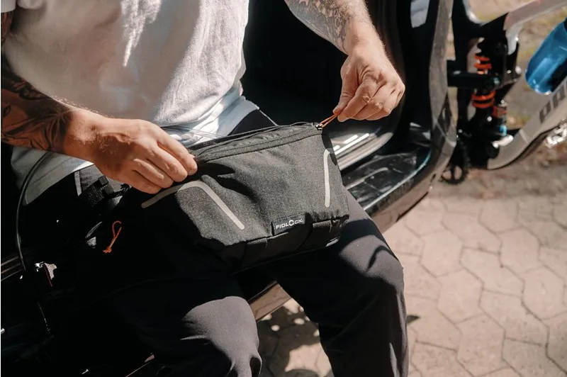 Fidlock HIP BELT + HERMETIC Hip Bag Hydration Bladder-6