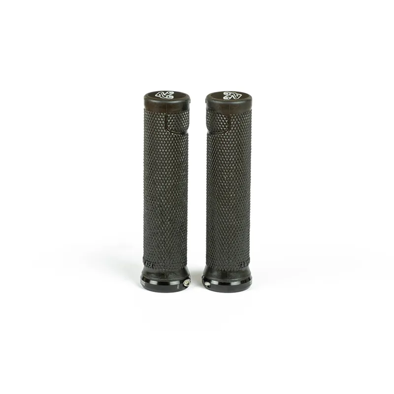 Renthal Grips - Single Collar Lock-On - Ultrasoft Compound in Black-1