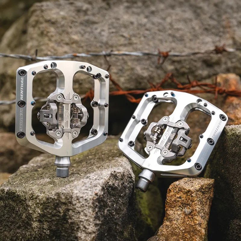 Renthal Pedals - Revo-DHC in Polished Sliver-1