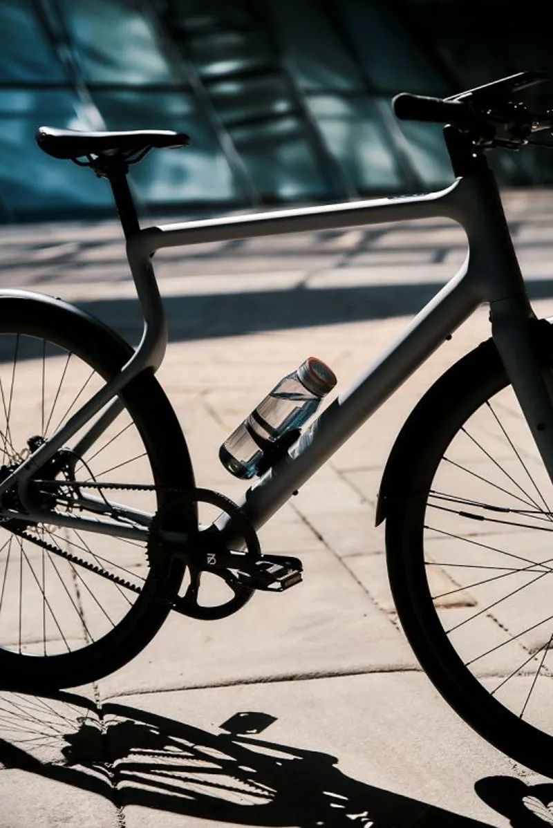 Fidlock TWIST 700 Bottle Life + Bike Base in Smoke-5