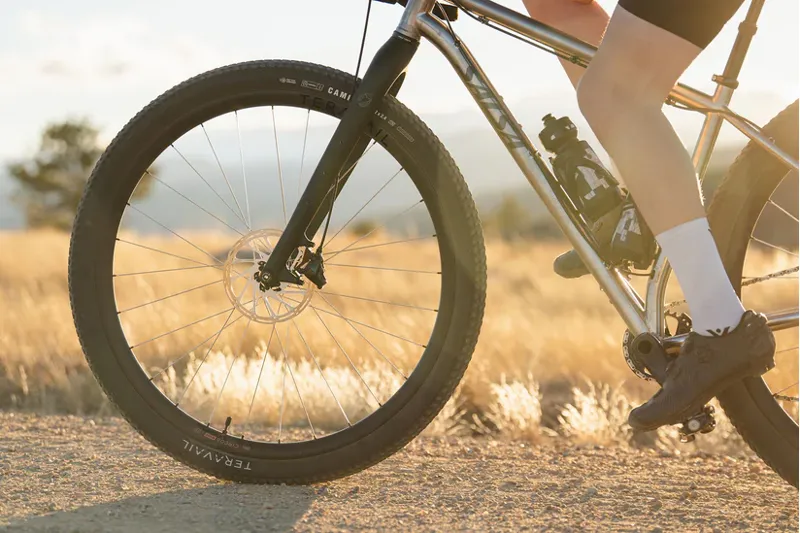 Teravail Camrock 32 Durable Tyre in Black - 32 x 2.40-2