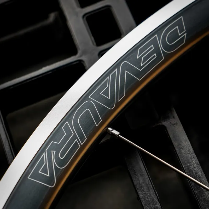 Halo Devaura RS2 700c Front Wheel in Silver-2