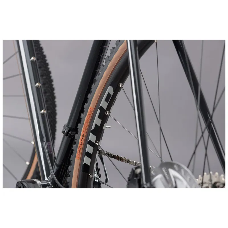 2021 Genesis Croix De Fer 50 Steel Gravel Bike in Black-4