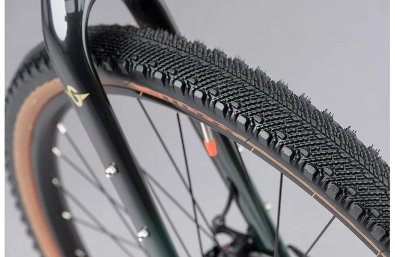 Genesis Fugio 10 Gravel Bike in Green-6