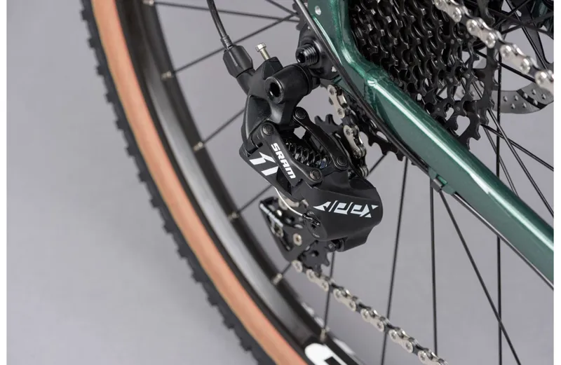 Genesis Fugio 10 Gravel Bike in Green-9