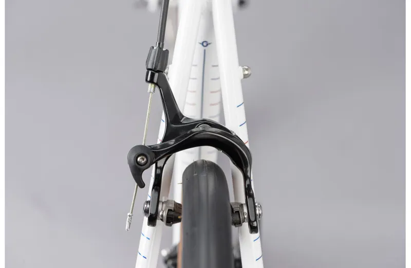 2021 Genesis Equilibrium Steel Road Bike in White-9