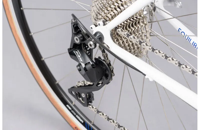 2021 Genesis Equilibrium Steel Road Bike in White-8