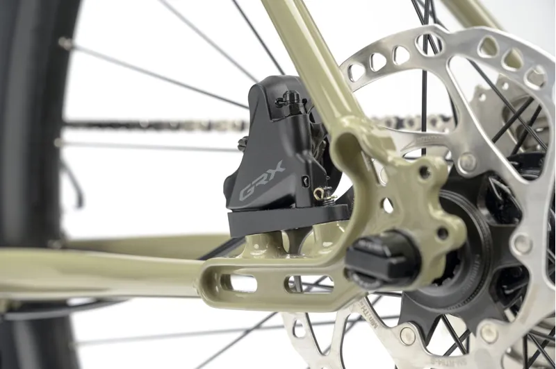 Genesis Croix De Fer 30 Md Pavement Medium-11