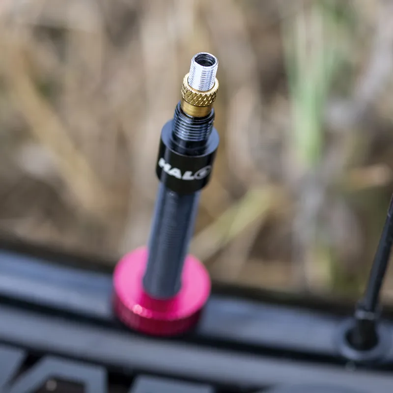 Halo Hi Flow Tubeless Valves 80mm in Black-3