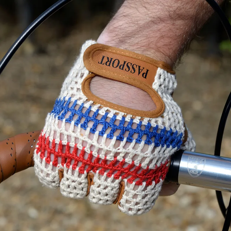 Passport Crochet Back Cycling Mitts in Classic Cream-3
