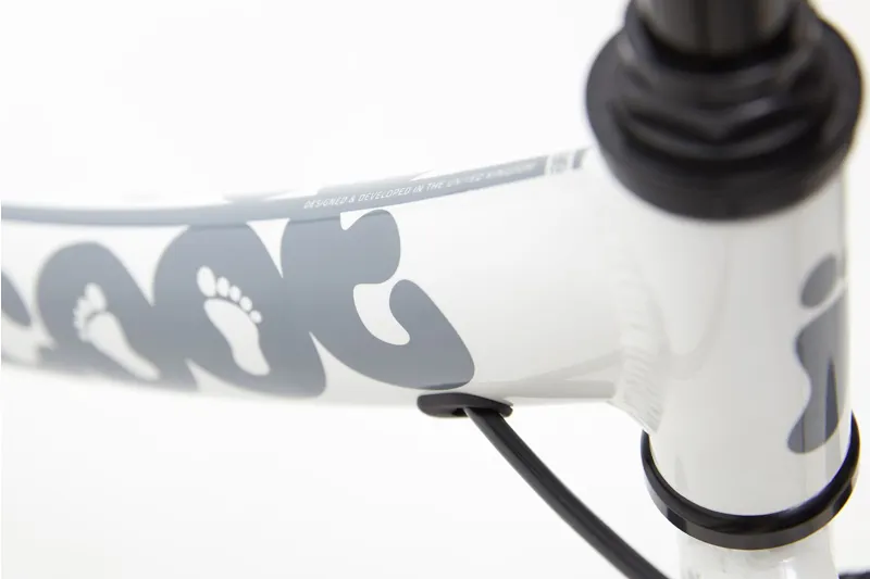 Ridgeback Scoot XL Kids Bike in White-7