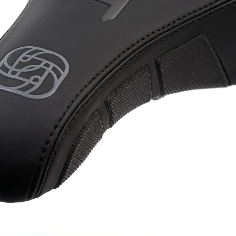Gusset Components S2 DJ Saddle-3