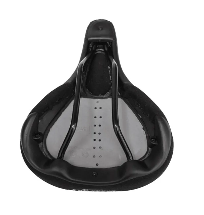Passport Business Class Saddle in Black-1