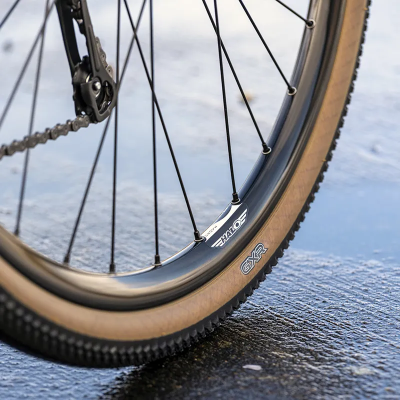 Halo GXR Gravel 700x40 Tyre in Tanwall-3